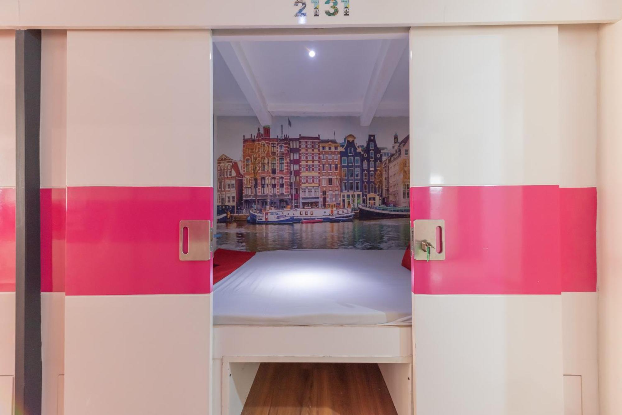 Reddoorz Hostel At Kiara Cozy Kircon Бандунг Екстер'єр фото