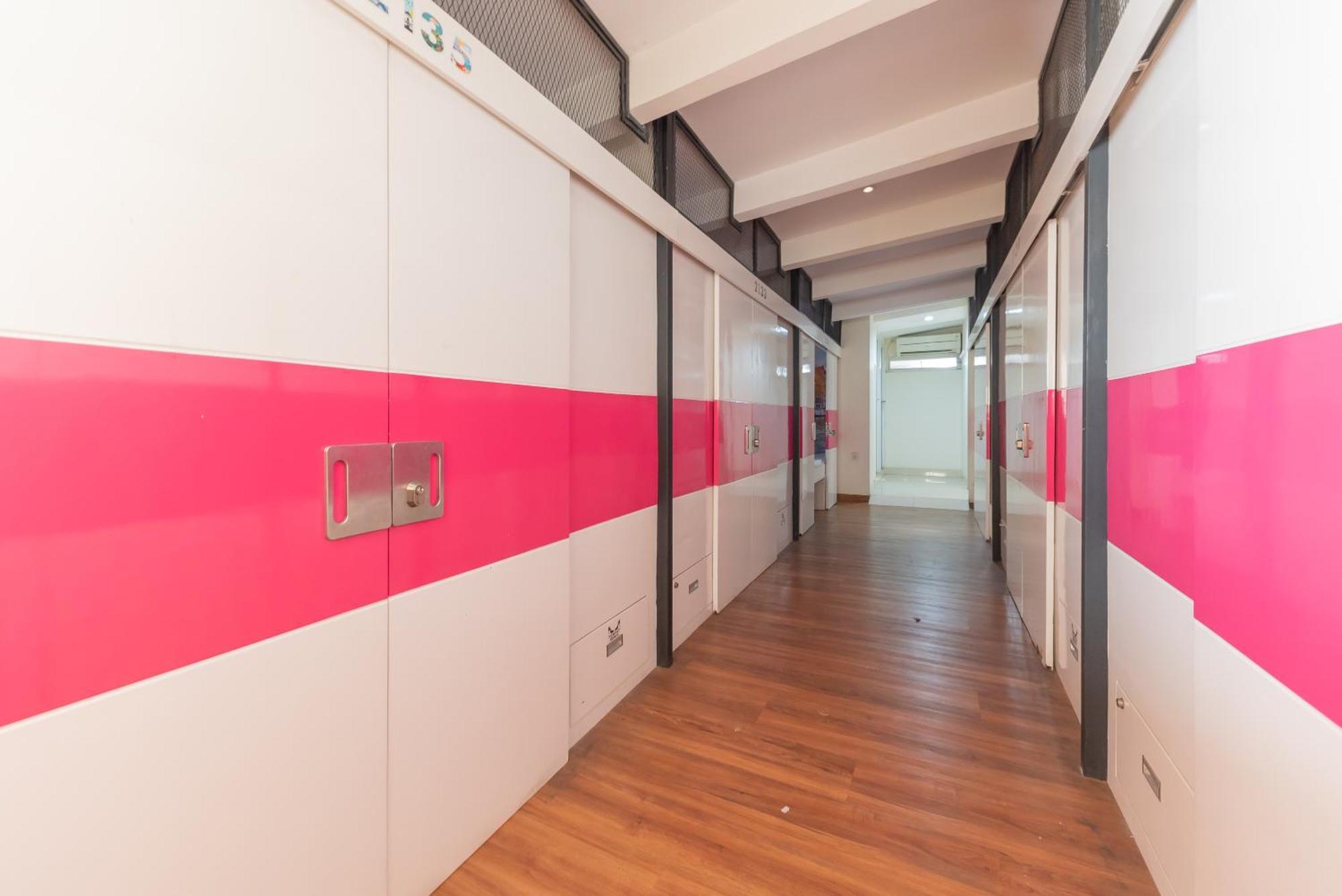 Reddoorz Hostel At Kiara Cozy Kircon Бандунг Екстер'єр фото
