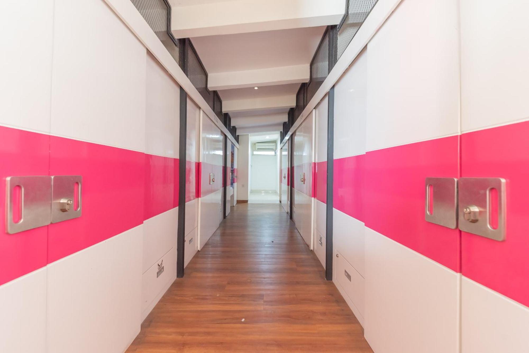 Reddoorz Hostel At Kiara Cozy Kircon Бандунг Екстер'єр фото
